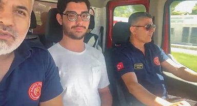 İtfaiye ekibi, asansörde mahsur kalan öğrenciyi kurtarıp sınava yetiştirdi