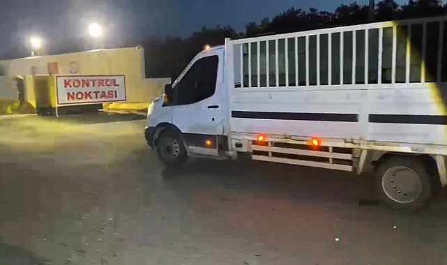 Kamyon lastikleri arasına gizlenmiş 20 bin paket kaçak sigara ele geçirildi