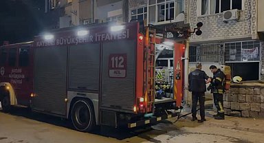 Kayseri'de 4 katlı binada yangın; 4 kişi dumandan etkilendi