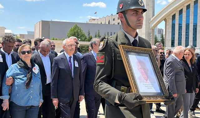 Kemal Kılıçdaroğlu, cenaze törenine katıldı