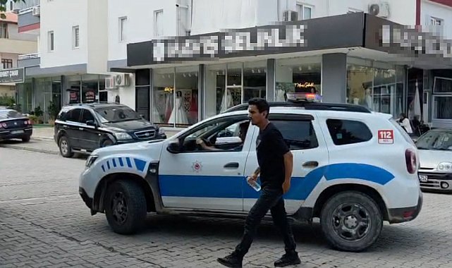 Kimliğini unutan genç, polisin yardımına rağmen 2 dakika gecikince sınava alınmadı