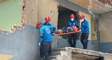 Kütahya'da deprem senaryolu tatbikat