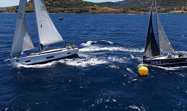 Oasis Yaz Kupası Yat Yarışları Foça'da yapıldı