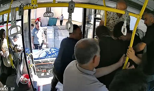Otobüs şoförü, rahatsızlanan yolcusunu hastaneye yetiştirdi; o anlar kamerada