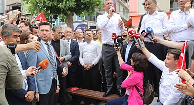 Özel: Bir bankın üzerindeyiz ama milletin gönlündeyiz