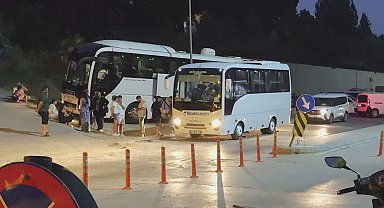 Rafting yapan 52 kişi gıda zehirlenmesi şüphesiyle hastaneye kaldırıldı