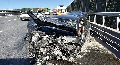 Sarıyer'de 3 aracın karıştığı zincirleme kaza: 1'i ağır 4 yaralı