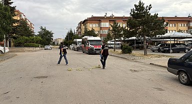 Tartıştığı kişiyi, sokak ortasında tabancayla vurup, kaçtı