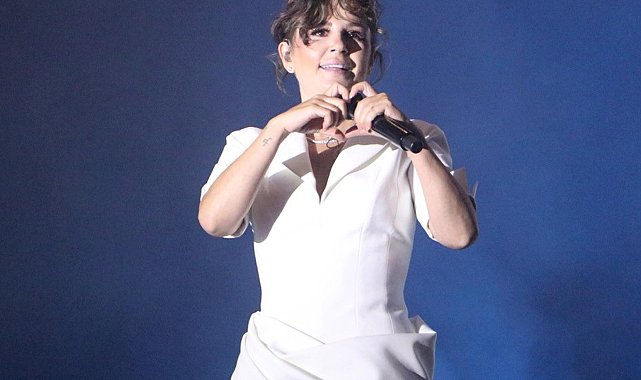 Tekirdağ Uluslararası Kiraz Festivali'nde Poizi ve Merve Özbey, sahne aldı