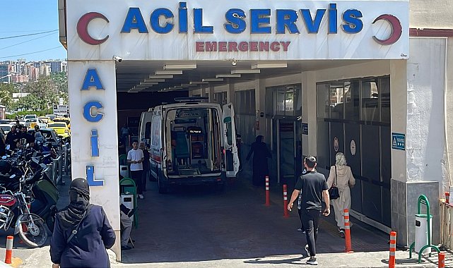 Trafodaki arızayı gidermek isterken akıma kapılıp öldü