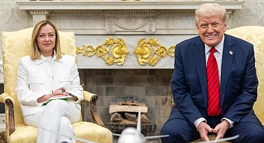 Trump'tan Meloni'ye 'fotoğraf' göndermesi: Oy oranlarını yükseltmek için tekrar arkadaş olmak istiyor