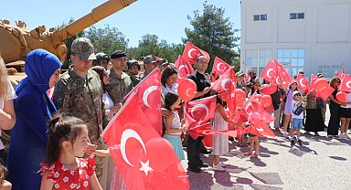 Türk Kara Kuvvetleri'nin 2235'inci kuruluş yıl dönümü Diyarbakır'da törenle kutlandı