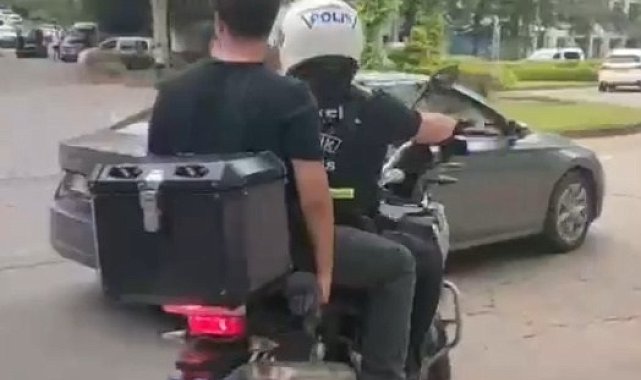 YKS'ye geç kalan öğrencilerin imdadına yunus polisleri yetişti