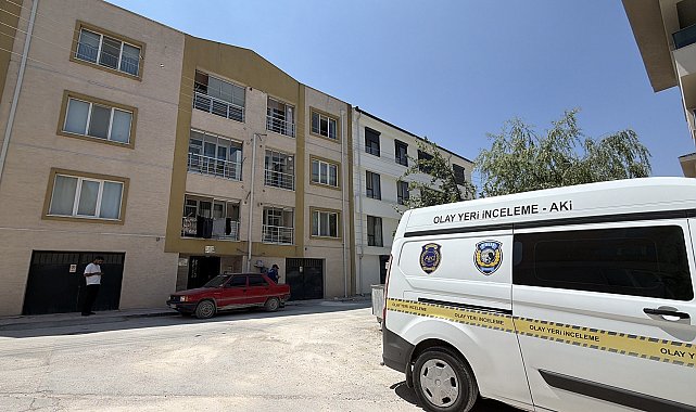 3'üncü kattan düşen 3 yaşındaki çocuk ağır yaralandı