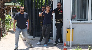 'İçlerine şeytan girdi' deyip, iki ablasını boğmaya kalkıştı