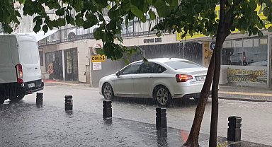 'Turuncu kod' uyarısı yapılan Amasya'da sağanak etkili oldu