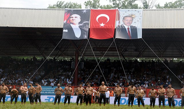 665'inci Kırkpınar Yağlı Güreşleri'nde son 16'ya kalan başpehlivanlar belli oldu