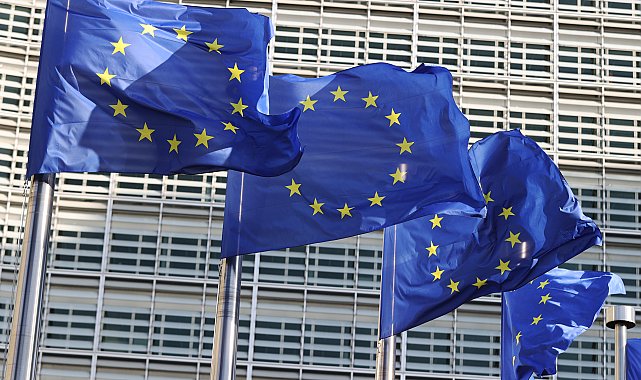 AB'den Google'a 890 milyon avro ceza