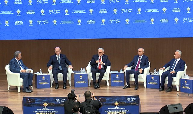 AK Parti'de 'Siyasi ve Hukuki Yönleriyle 10'uncu Yılında 15 Temmuz Sempozyumu'