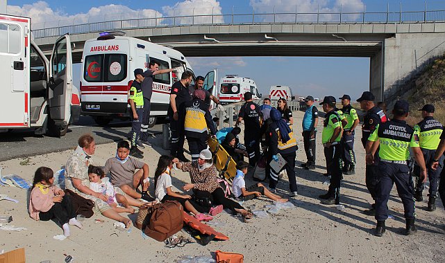 Aksaray'da otobüs yoldan çıktı; 40 yaralı- Yeniden
