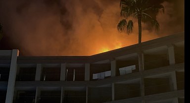 Alanya'da otel çatısında yangın