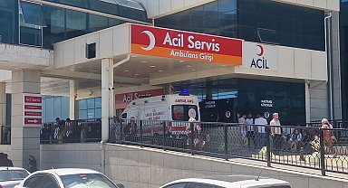 Arazi anlaşmazlığı nedeniyle tartıştığı akrabasını tüfekle vurdu