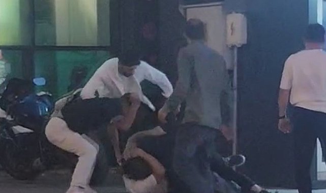 Arnavutköy'de gençlerin kavgası kamerada; yere yatırıp darbettiler