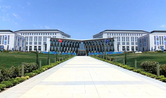 Ay Yıldız Karargahı, Pentagon'un 4 katı büyüklüğünde