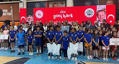 Bakan Bak: Çocuklarımızı sporla buluşturacağız