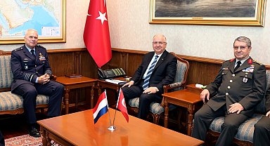 Bakan Güler, Hollanda Genelkurmay Başkanını kabul etti