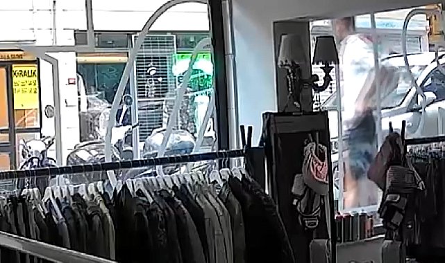 Beyoğlu'nda antika bisikleti çalan şüpheli kamerada