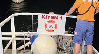 Bozcaada açıklarında sürüklenen tekne kurtarıldı