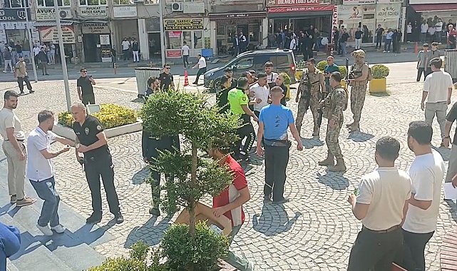 Bursa Adliyesi'nde kavga; 1'i polis 3 yaralı, 5 gözaltı