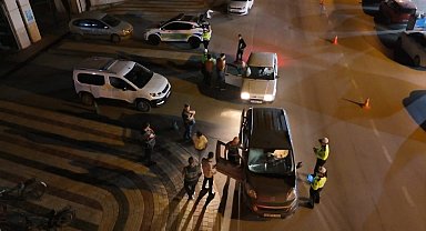 Bursa'da asayiş denetlemesinde aranan 4 şüpheli yakalandı