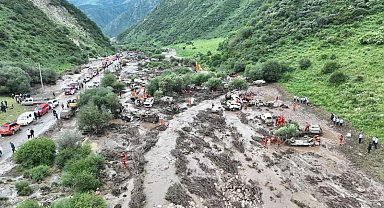 Çin'in Gansu eyaletinde meydana gelen selde 10 kişi hayatını kaybetti