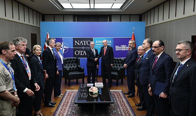 Cumhurbaşkanı Erdoğan, Birleşik Krallık Başbakanı Starmer'i kabul etti