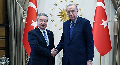 Cumhurbaşkanı Erdoğan, Kırgızistan Dışişleri Bakanı Kulubayev ile görüştü