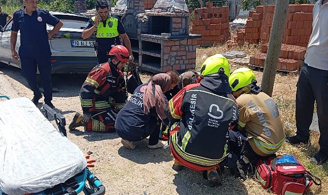 Erdek'te otomobiller kafa kafaya çarpıştı; 1 ölü, 2 yaralı