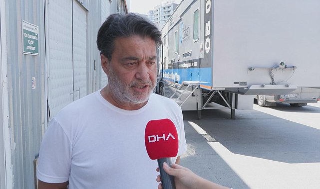 Esenyurt'ta otoyolda 2 hafriyat kamyonu, servis aracını sıkıştırdı: Tanımam etmem, makasa aldılar