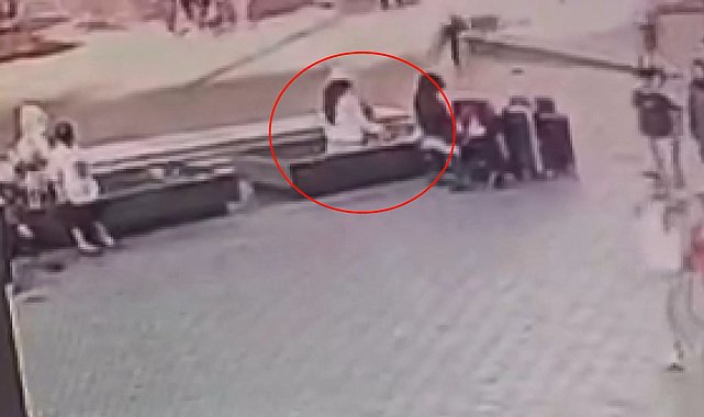 Fatih'te kadın hırsızın çanta çaldığı anlar kamerada