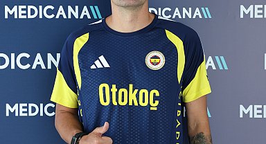 Fenerbahçe'nin milli futbolcularının yanı sıra Diego Carlos ve Nene Avusturya kampına katılacak