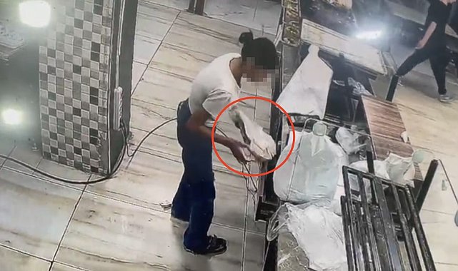 Fırının kasasından 10 bin lira çaldılar; o anlar kamerada