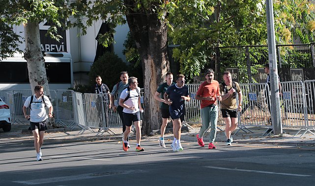 Fransa Cumhurbaşkanı Macron, Seğmenler Parkı'nda koştu