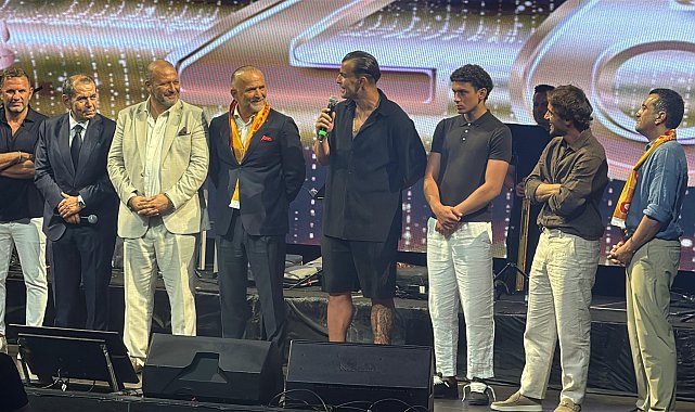 Galatasaray Başkanı Dursun Özbek: Şampiyonlar Ligi'nde istediğimiz neticeleri almak üzere bir takım hazırlığı yapıyoruz