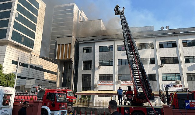 Gaziantep'te iş merkezinde yangın