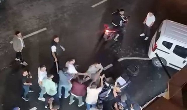 Gaziosmanpaşa'da zabıta ile esnafların kavgası kamerada