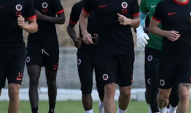Gençlerbirliği günü çift antrenmanla tamamladı