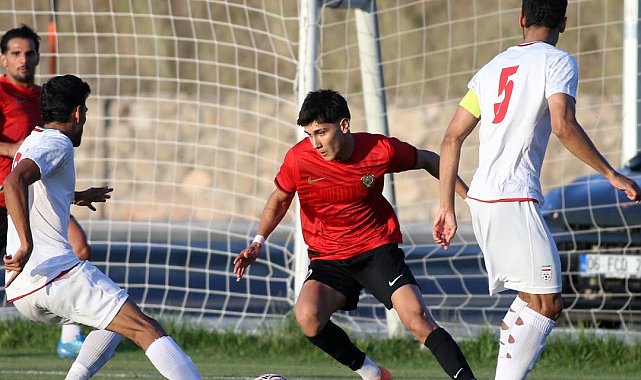 Gençlerbirliği hazırlık maçında İran U-23 Milli Takımı ile golsüz berabere kaldı