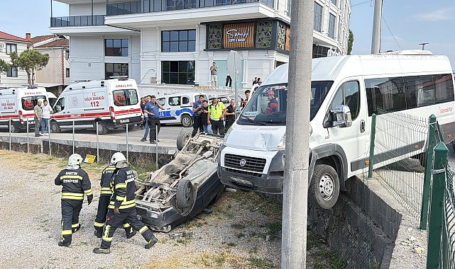 İşçi servisi ile iki otomobil çarpıştı: 3 yaralı