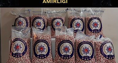 İzmir'de 280 bin sentetik ecza ele geçirildi; 3 gözaltı